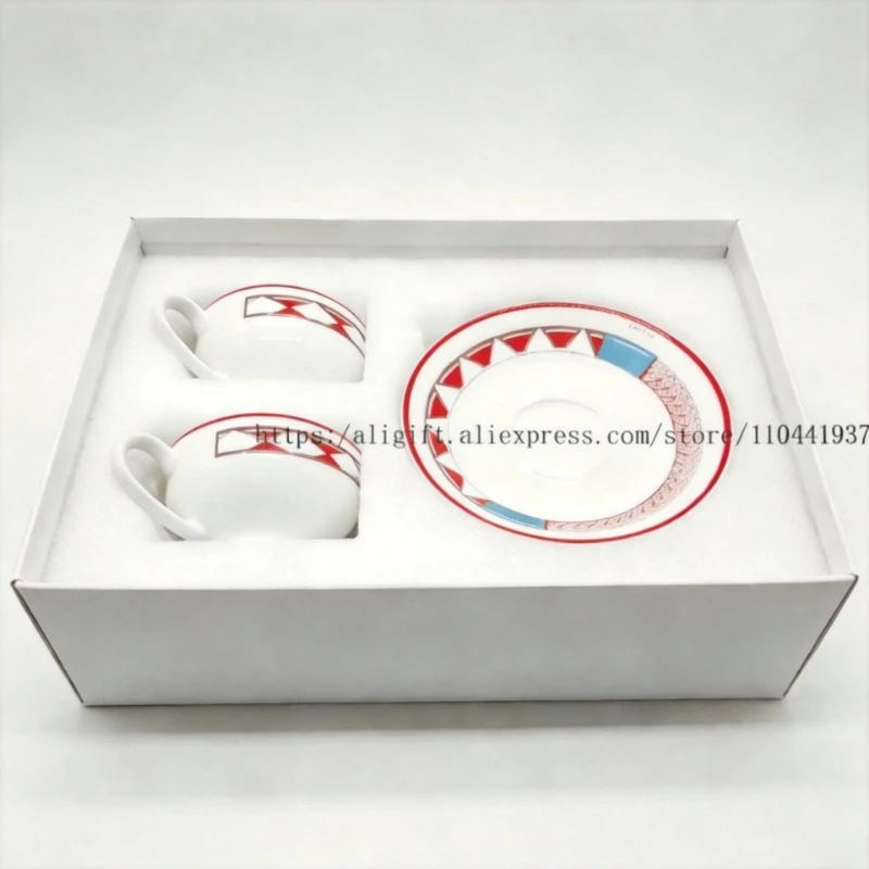 Coffee Tea And Sugar Set - ボーンチャイナファミリー高級ボーンチャイナコーヒーカップセットアフタヌーンティーカップ友人の結婚式や引っ越しの贈り物