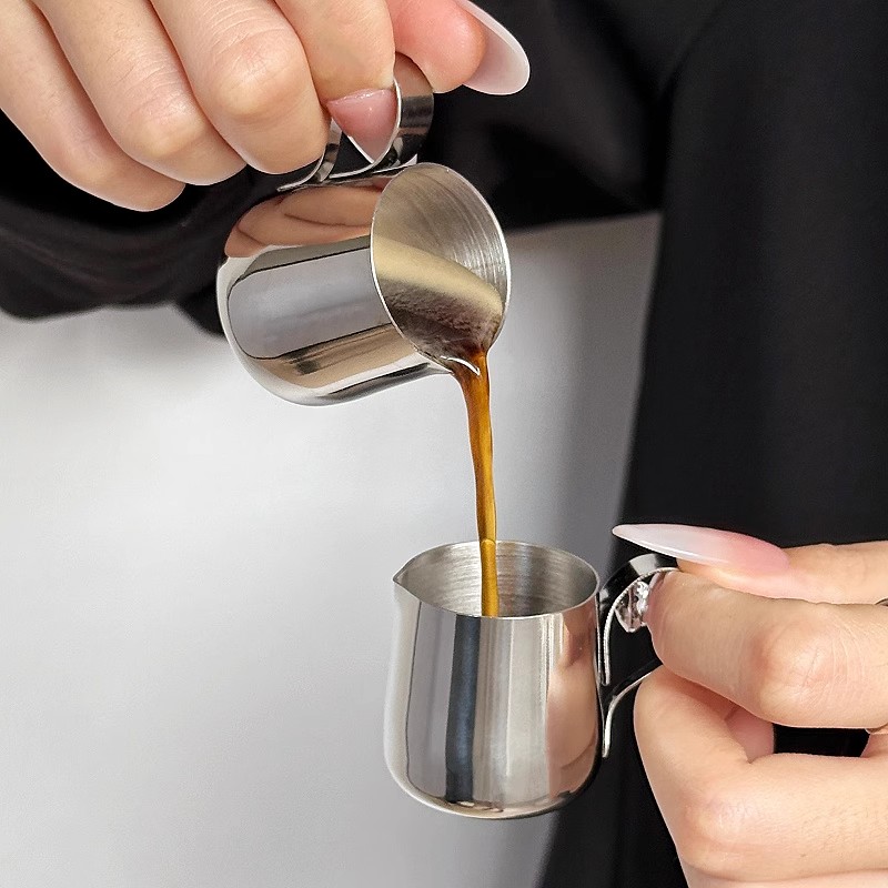 Barista Milk Jug - ステンレス鋼ミルク泡立てピッチャーエスプレッソ蒸しコーヒーバリスタラテ泡立て器カップカプチーノミルクジャグクリーム泡ピッチャー