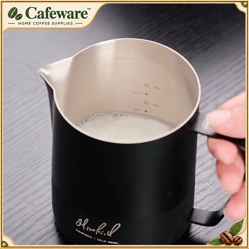 Barista Milk Jug - ティムモアコブランド ダルマラテアートピッチャー 304ステンレス製 シャープな注ぎ口 コーヒーミルク泡立てジャグ バリスタ向け