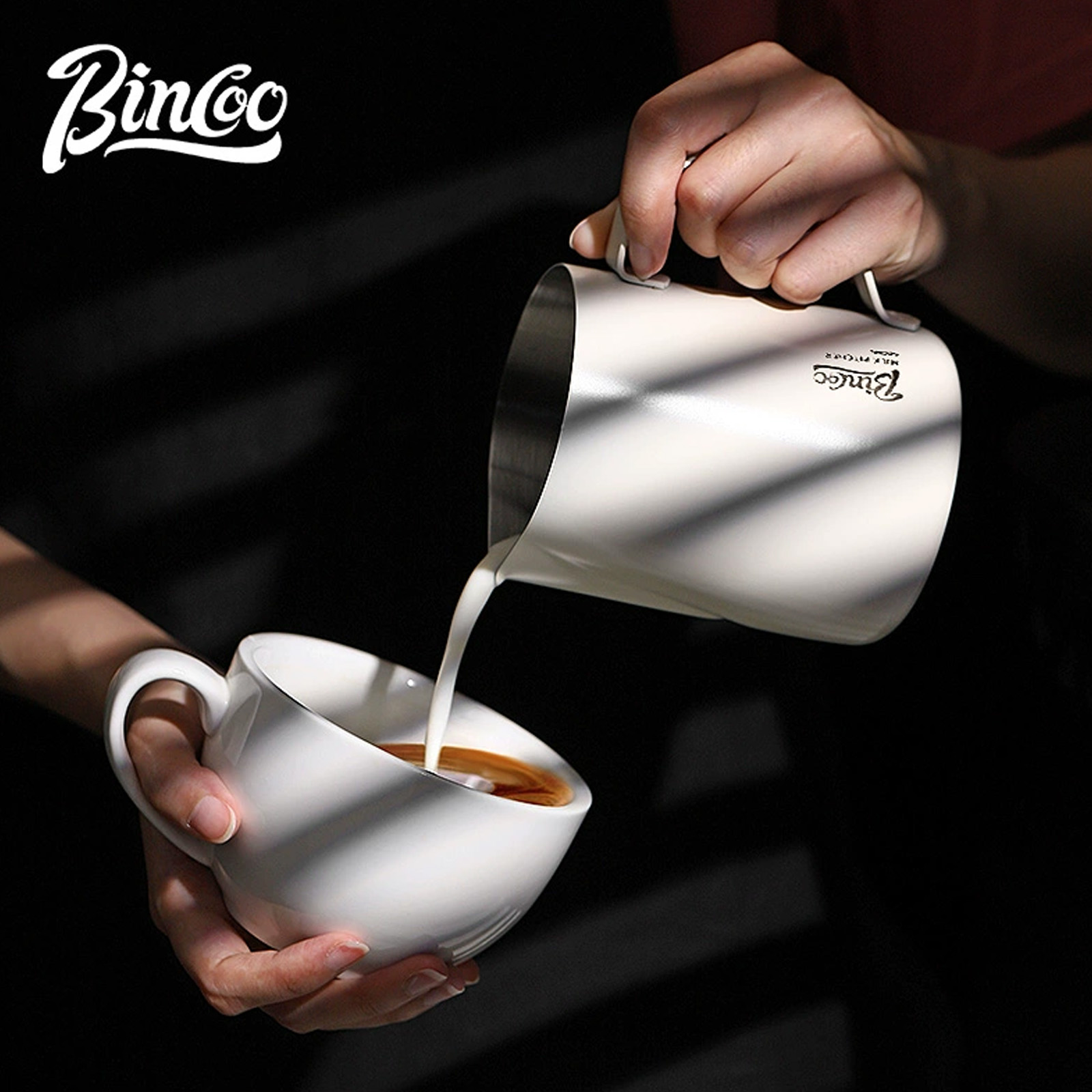 Barista Milk Jug - BINCOO 350/600 ミリリットルコーヒーミルク泡立てピッチャージャグ 304 ステンレス鋼正確なスケール高品質ラテバリスタツール CafeUtensil