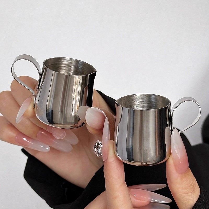 ステンレス鋼ミルク泡立てピッチャーエスプレッソ蒸しコーヒーバ - Barista Milk Jug のレビューと価格